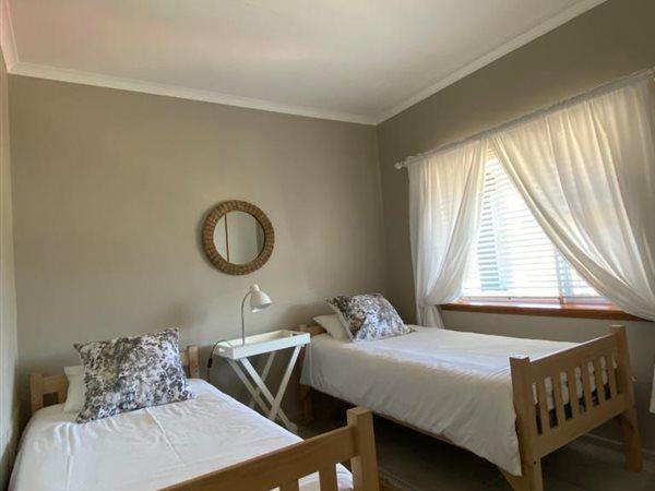 To Let 2 Bedroom Property for Rent in Hartenbos Central Western Cape